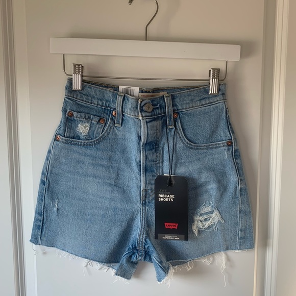 Levi’s Ribcage cut off short in Tango Pulse light - Picture 9 of 11